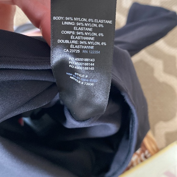 Aritzia Babaton contour Long Sleeve square neck Bodysuit w thong cut bottom. XS - Picture 6 of 7